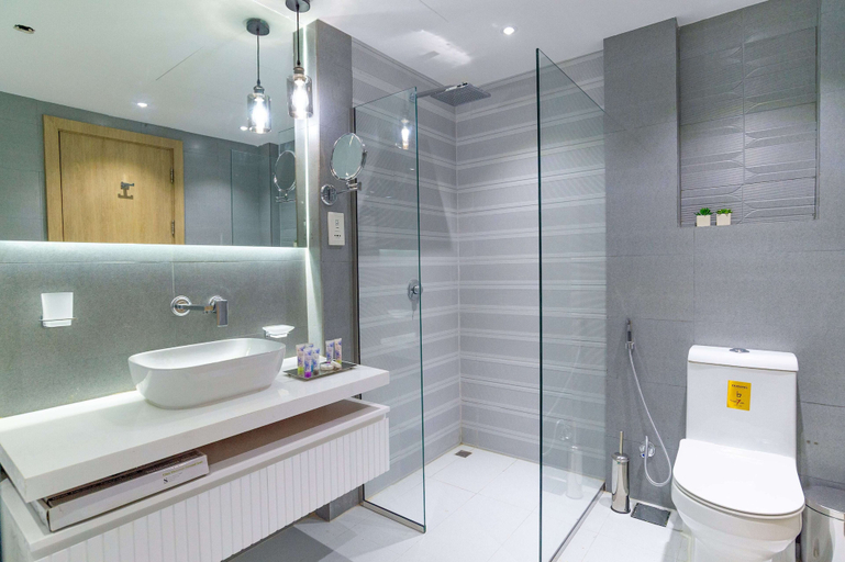 Bathroom 5, Marina View Luxury 2BR Apartment - SBL, Dubai