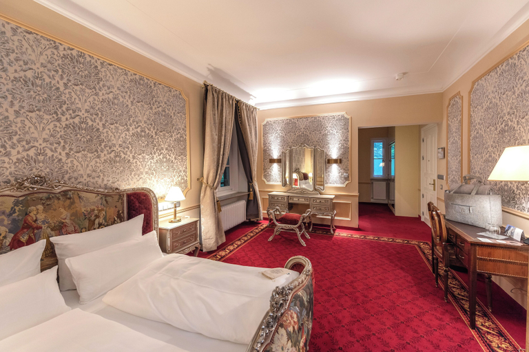 Bedroom 2, Robenstein Hotel & SPA - Villa, Regen