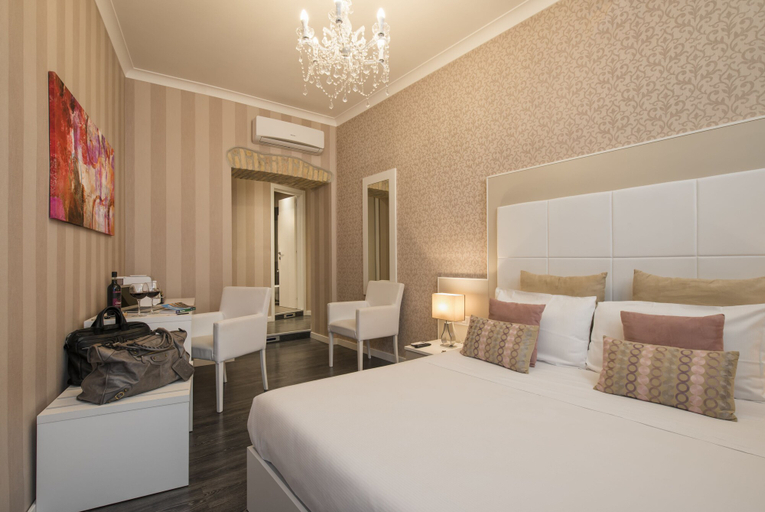 Bedroom 3, San Pietro Suites, Roma