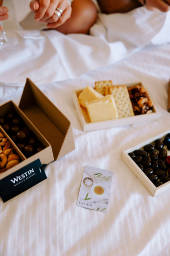 Food & Drinks
