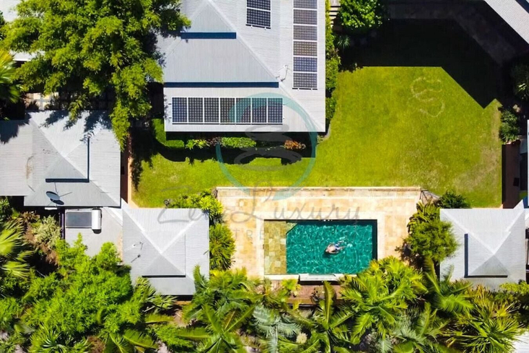 Exterior & Views 2, ZENHOUSE NIGHTCLIFF - 6BR Tropical Oasis, Nightcliff