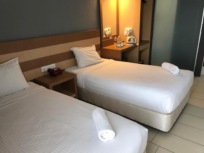 Bedroom 28