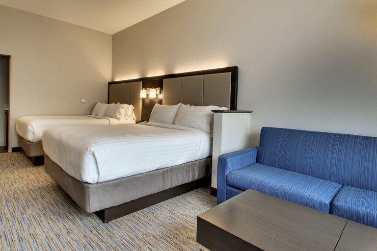 Bedroom 3, Holiday Inn Express & Suites SUMMERVILLE by IHG, Berkeley