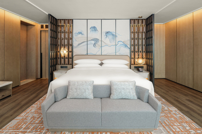 Bedroom 4, Sheraton Beihai Resort, Beihai