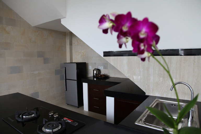 Dining Room 6