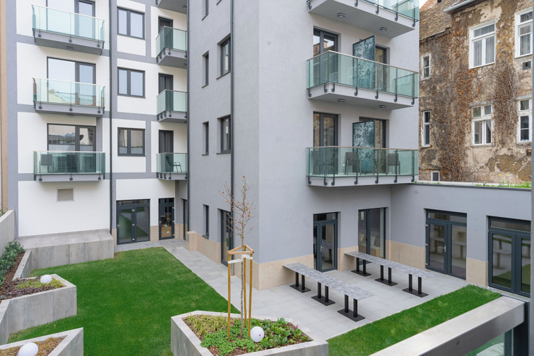 Exterior & Views 2, Onyx Luxury Budapest, Budapesti