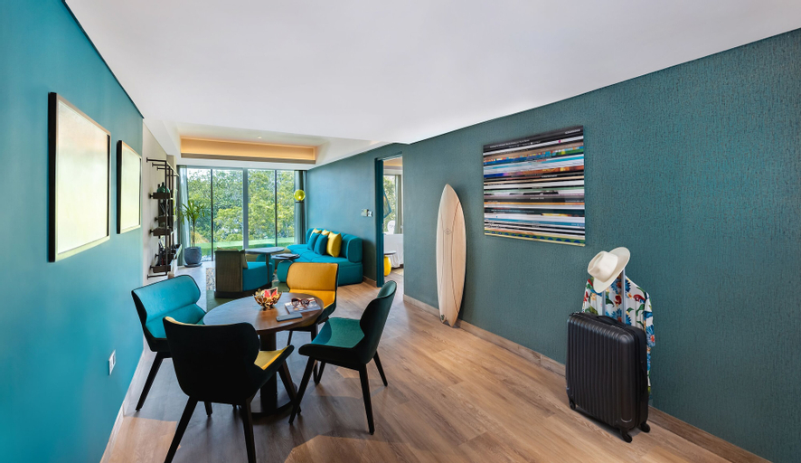 Dining Room 28