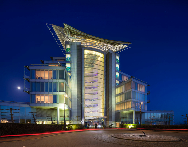 Exterior & Views 5, voco ST. DAVID'S CARDIFF by IHG, Cardiff