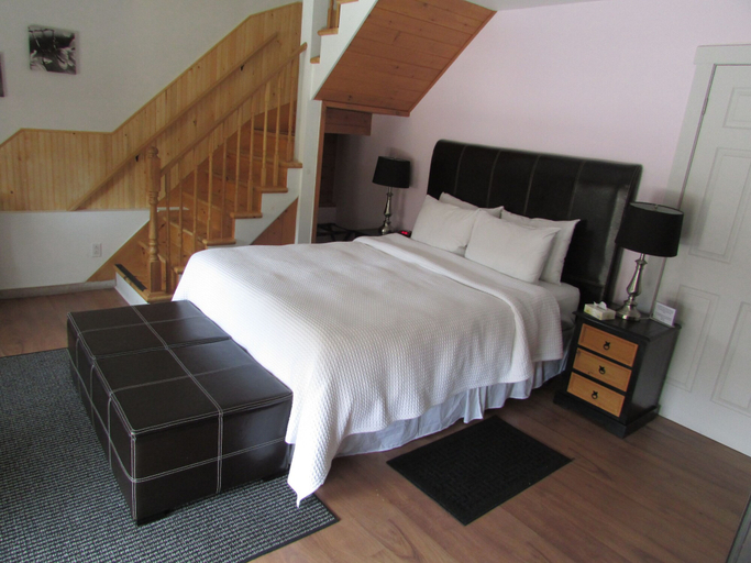 Bedroom 2, LeQube Nord, Les Laurentides