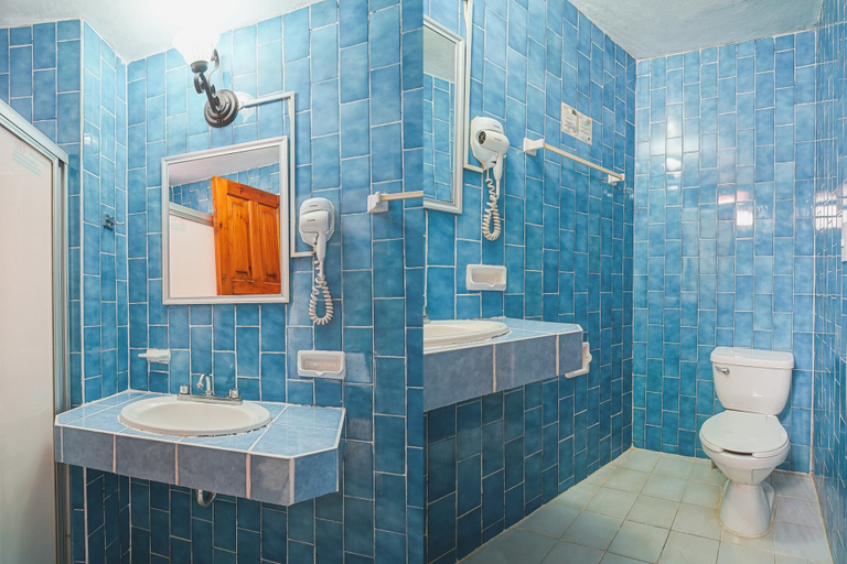 Bathroom 3, Hotel Rincon Del Arco, San Cristóbal de las Casas