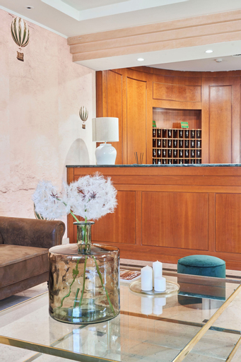 Public Area 4, Hotel Cyrano, Varese
