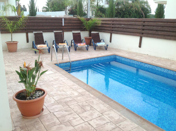 Sport & Beauty 3, Luxury Villa - Private Pool and Wifi Perfect location for a holiday