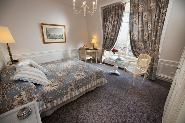 Bedroom 2, Pavillon Henri IV Hotel Restaurant Gastronomique Terrasse, Yvelines