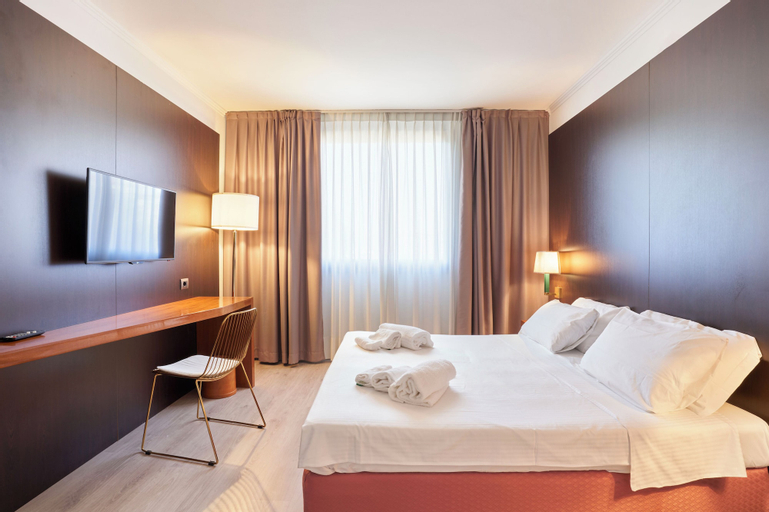 Bedroom 3, Hotel Cyrano, Varese