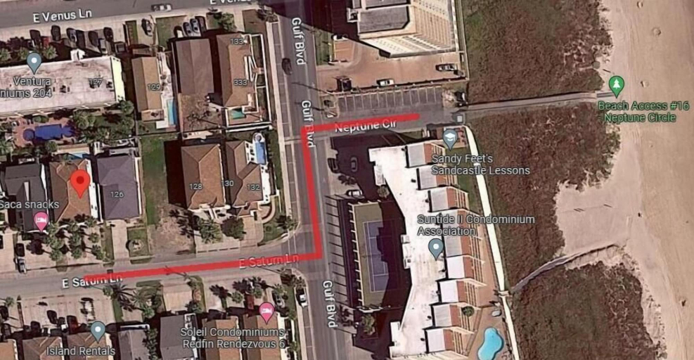 Exterior & Views 2, Sleeps 6 in a 4plex w Pool, Only a Block to Beach, Cameron