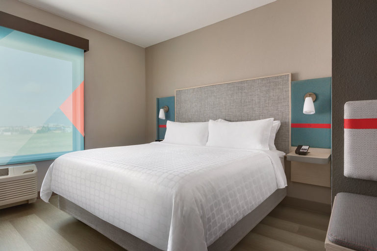 Bedroom 4, avid hotels TUSCALOOSA – UNIVERSITY AREA, Tuscaloosa