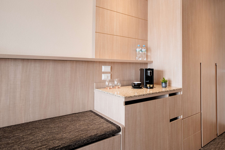 Dining Room 11