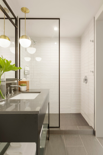 Bathroom 5, Kimpton EVERLY HOTEL by IHG, Los Angeles