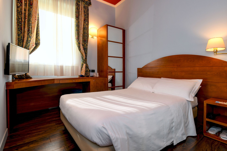 Bedroom 4, Hotel City, Brescia