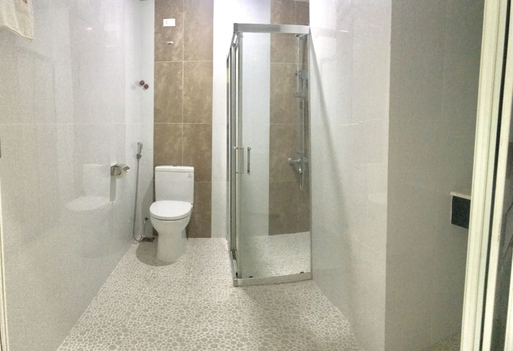 Bathroom 4, Hoang Yen Canary Hotel, Qui Nhơn