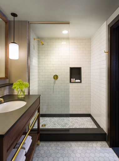 Bathroom 5, Kimpton JOURNEYMAN by IHG, Milwaukee