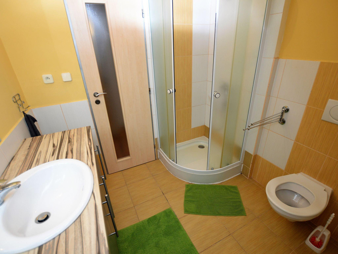 Bathroom 3, Holiday Home Medenec near Alsovka Ski Slope, Chomutov