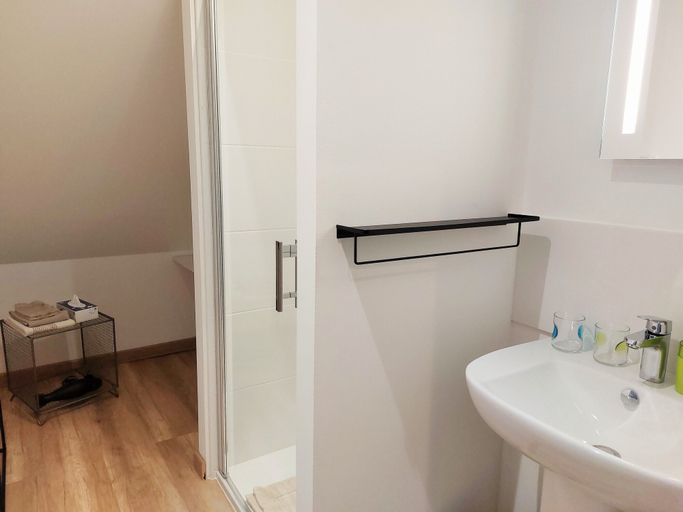 Bathroom 5, Les Jacquemarts Normands, Seine-Maritime