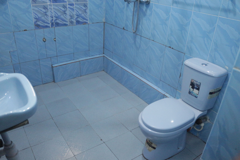 Bathroom 3, Chisam Suites Annex, Obio/Akp