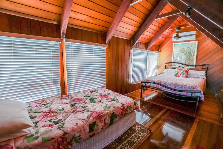 Bedroom 12