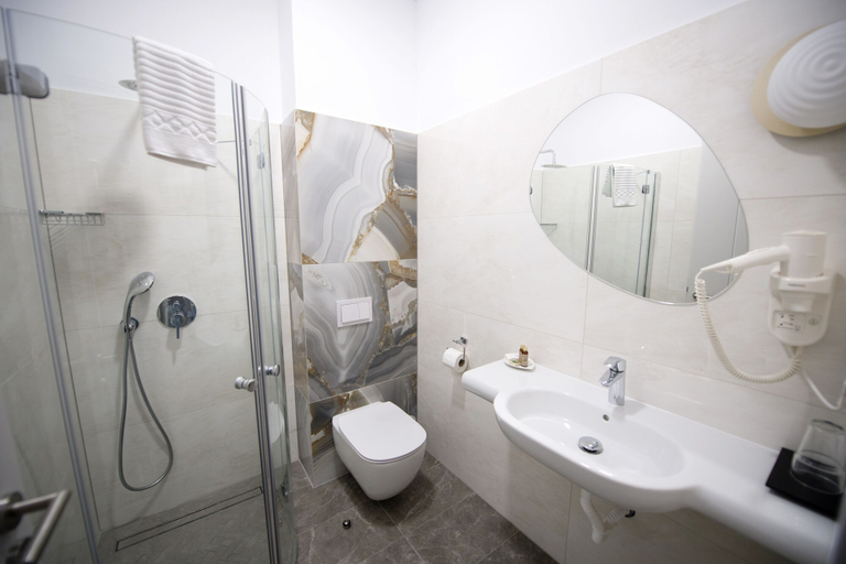 Bathroom 4, Pensiunea Nora Prestige, Timisoara