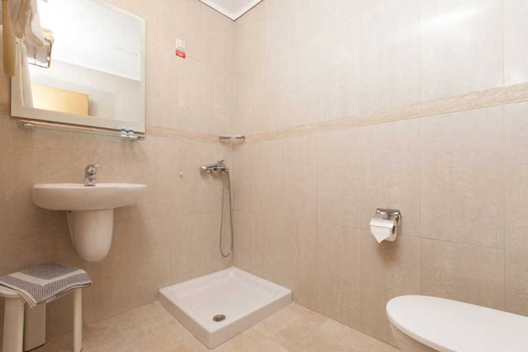 Bathroom 4, Telioni, Central Macedonia