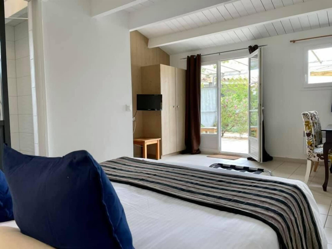 Bedroom 3, La Villa Hôtel Bien Être, Charente-Maritime