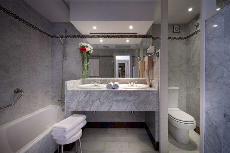 Bathroom 5, Hotel Abades Benacazón, Sevilla