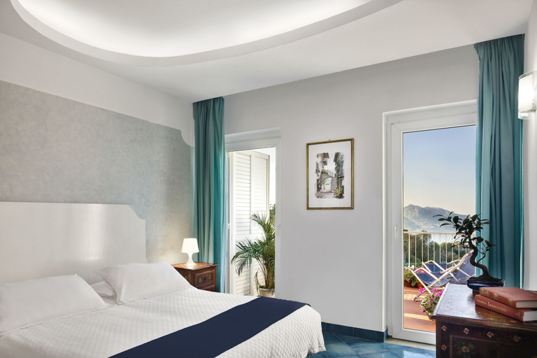 Bedroom 2, GOCCE DI CAPRI RESORT, Napoli