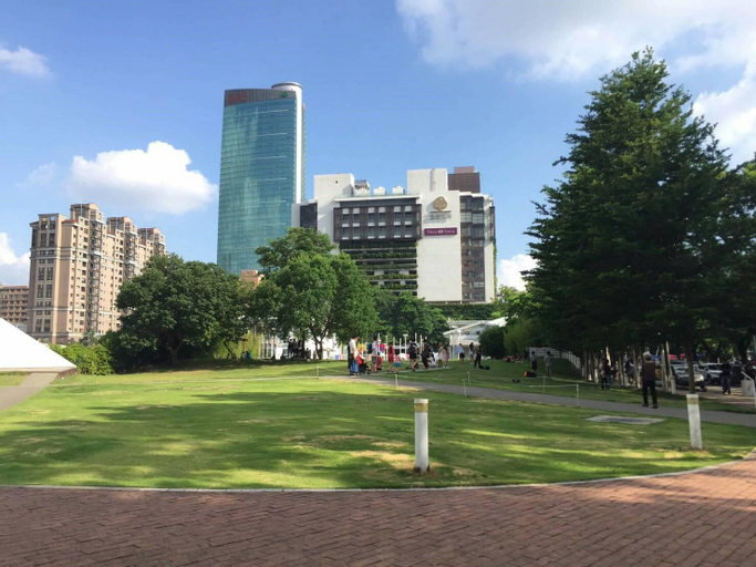 Kmgfhhujjfef, Taichung