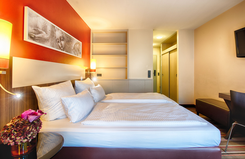 Bedroom 3, Leonardo Hotel Muenchen City West, München