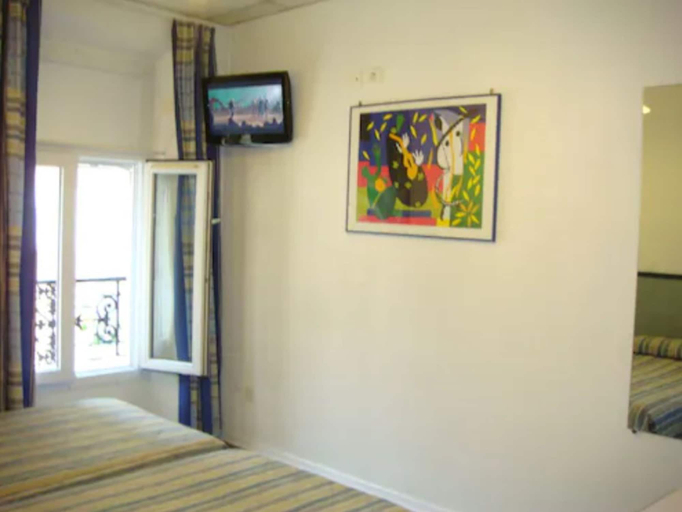 Others 5, Little Palace, Alpes-Maritimes