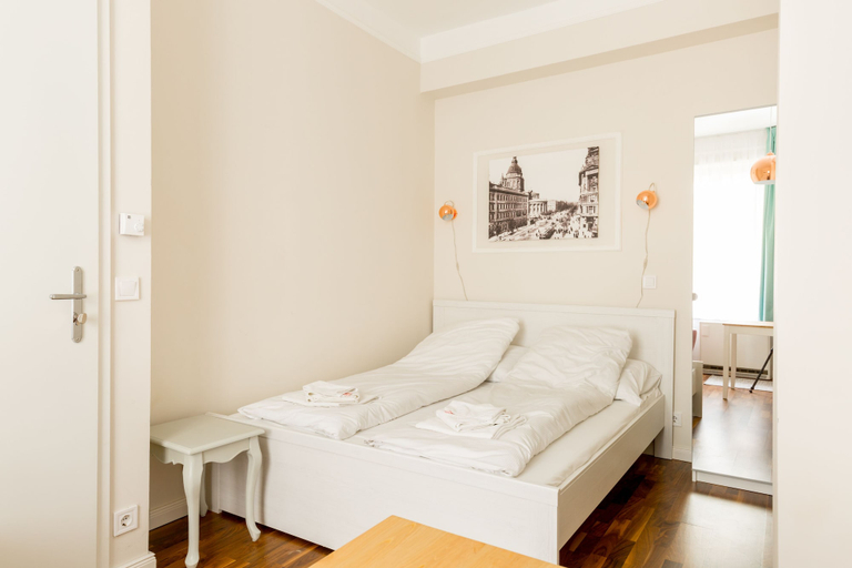 Bedroom 4, Otto Studios, Budapesti