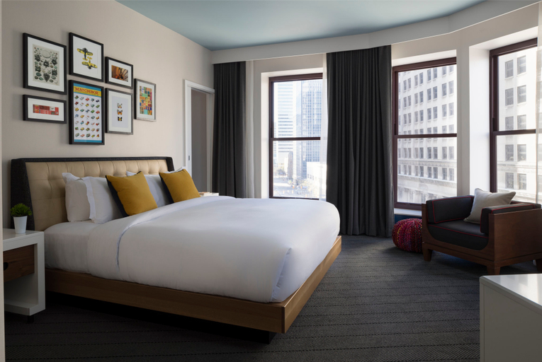 Bedroom 5, Kimpton SCHOFIELD HOTEL by IHG, Cuyahoga