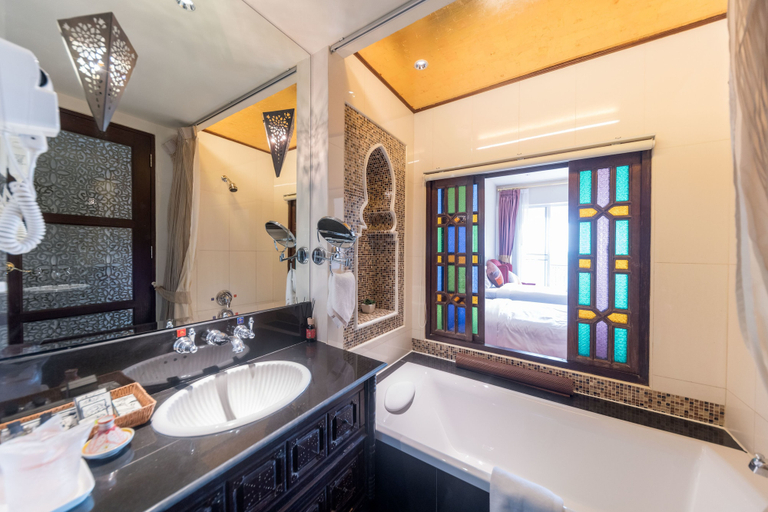 Bathroom 3, Sheik Istana Hotel Chiangmai, Muang Chiang Mai
