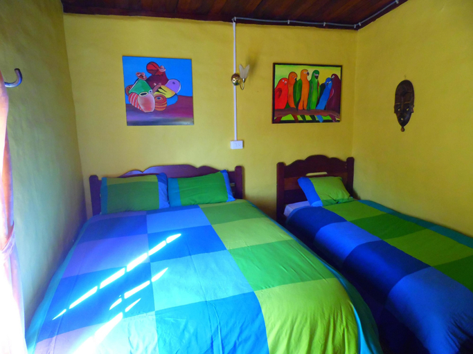 Bedroom 4, La Casa Amarilla, Baños