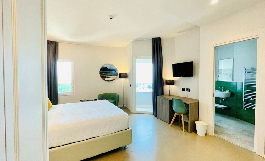 Bedroom 3, Grand Hotel Faraglioni, Catania