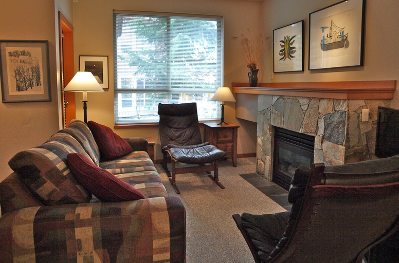 Others 5, Symphony Condos by Whistler Retreats, Squamish-Lillooet