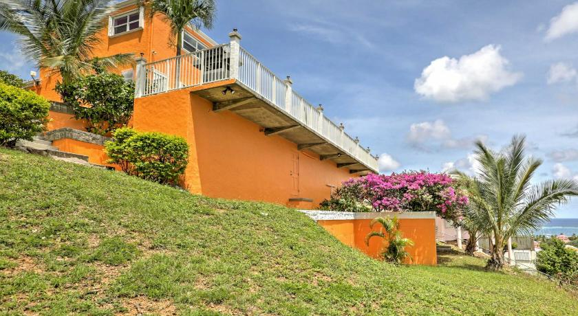 Breezy St Croix Bungalow with Pool and Ocean Views!, Christiansted