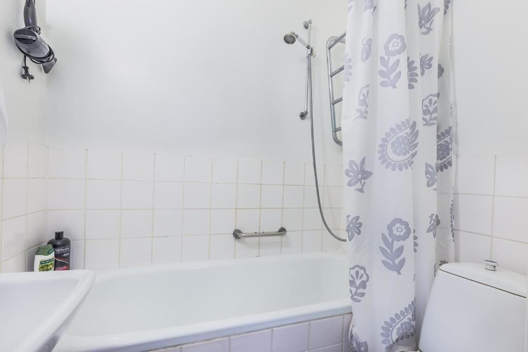 Bathroom, Go Happy Home Apt Vuorimiehenkatu 14, Uusimaa