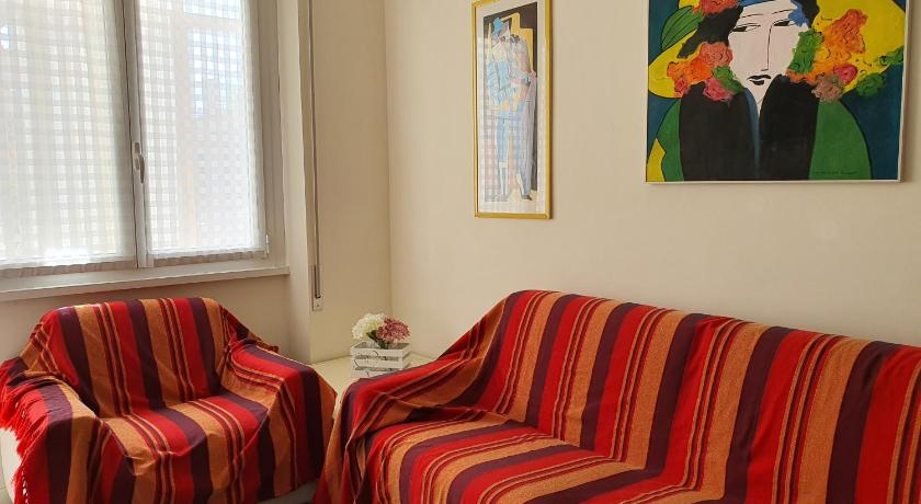 Casa Azzurra, Genova