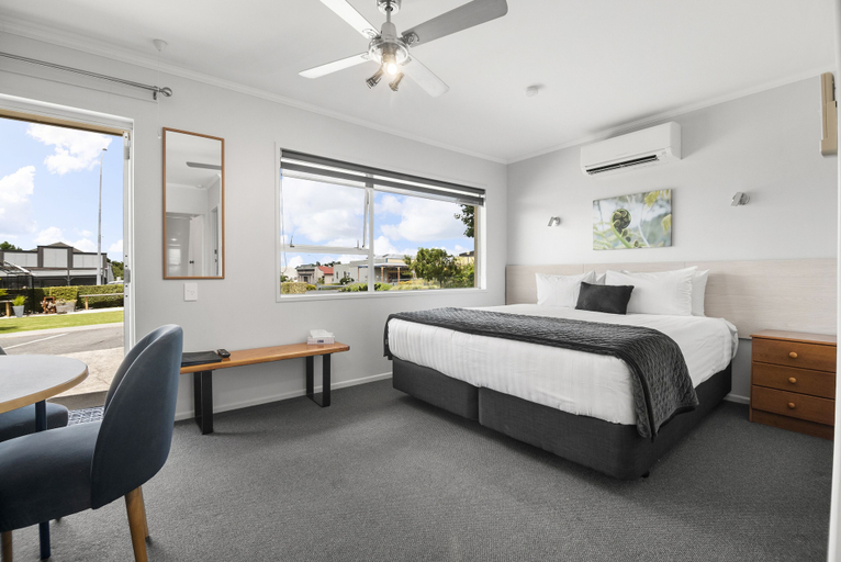 Bedroom 2, Te Aroha Motel, Matamata-Piako