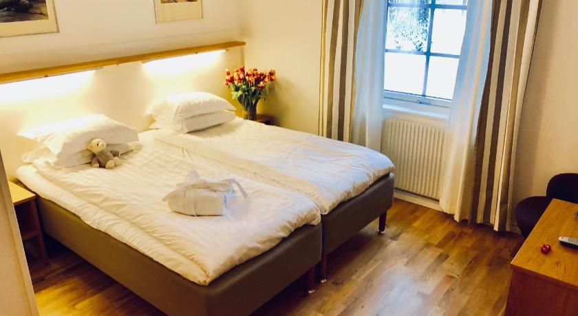 Bedroom 4, Balingsholm, Huddinge