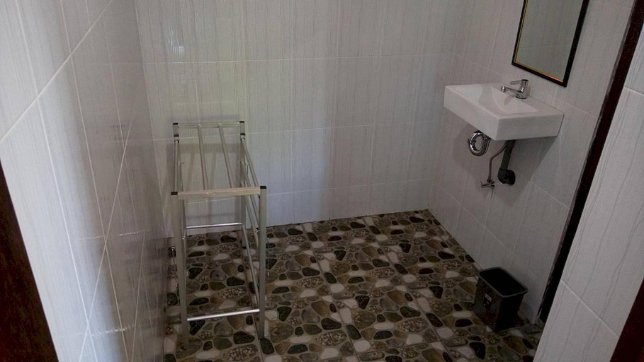 Bathroom 2, Mulia Homestay 1, Badung