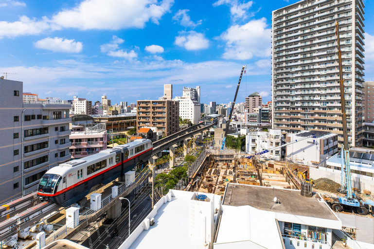 Exterior & Views 5